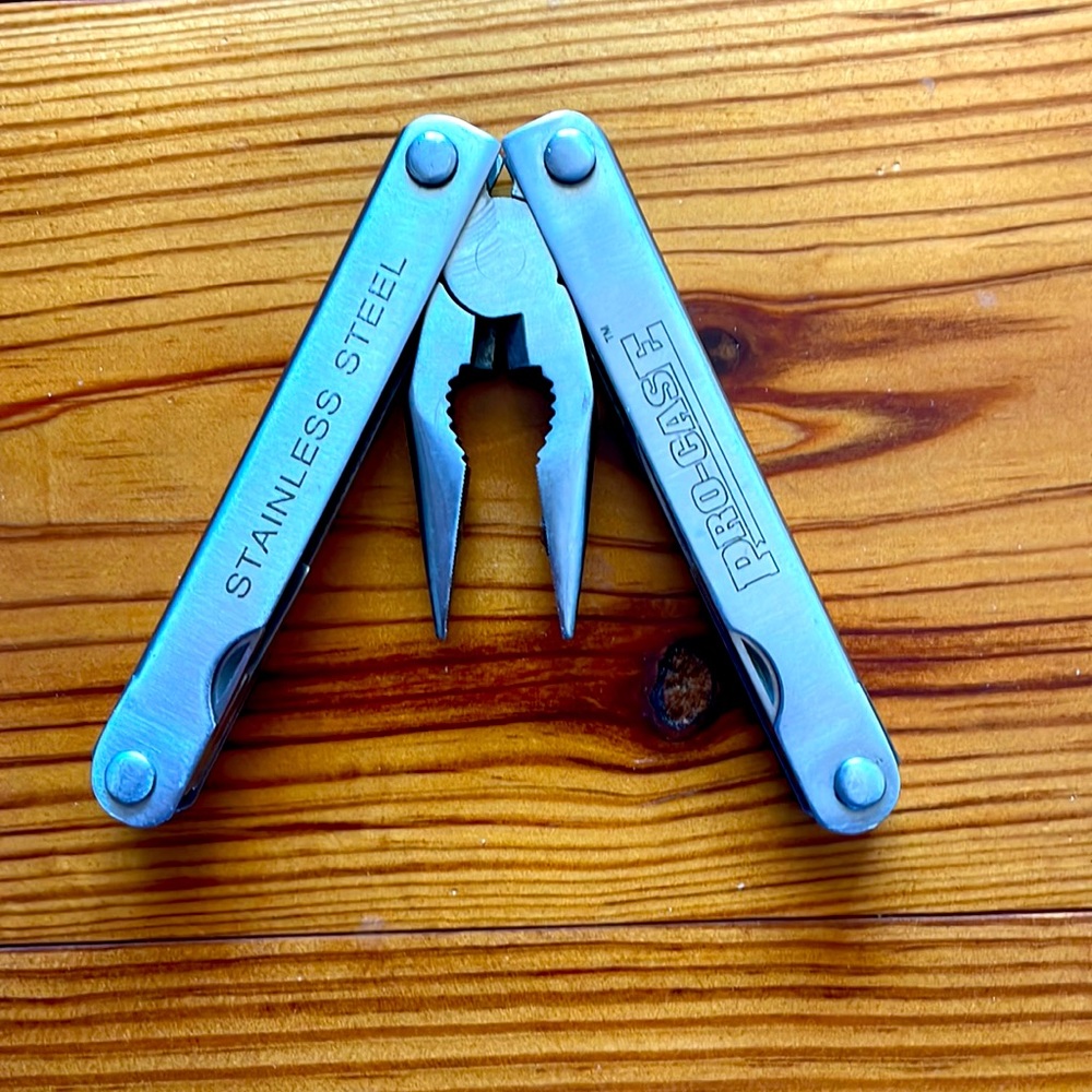 Procase multi tool